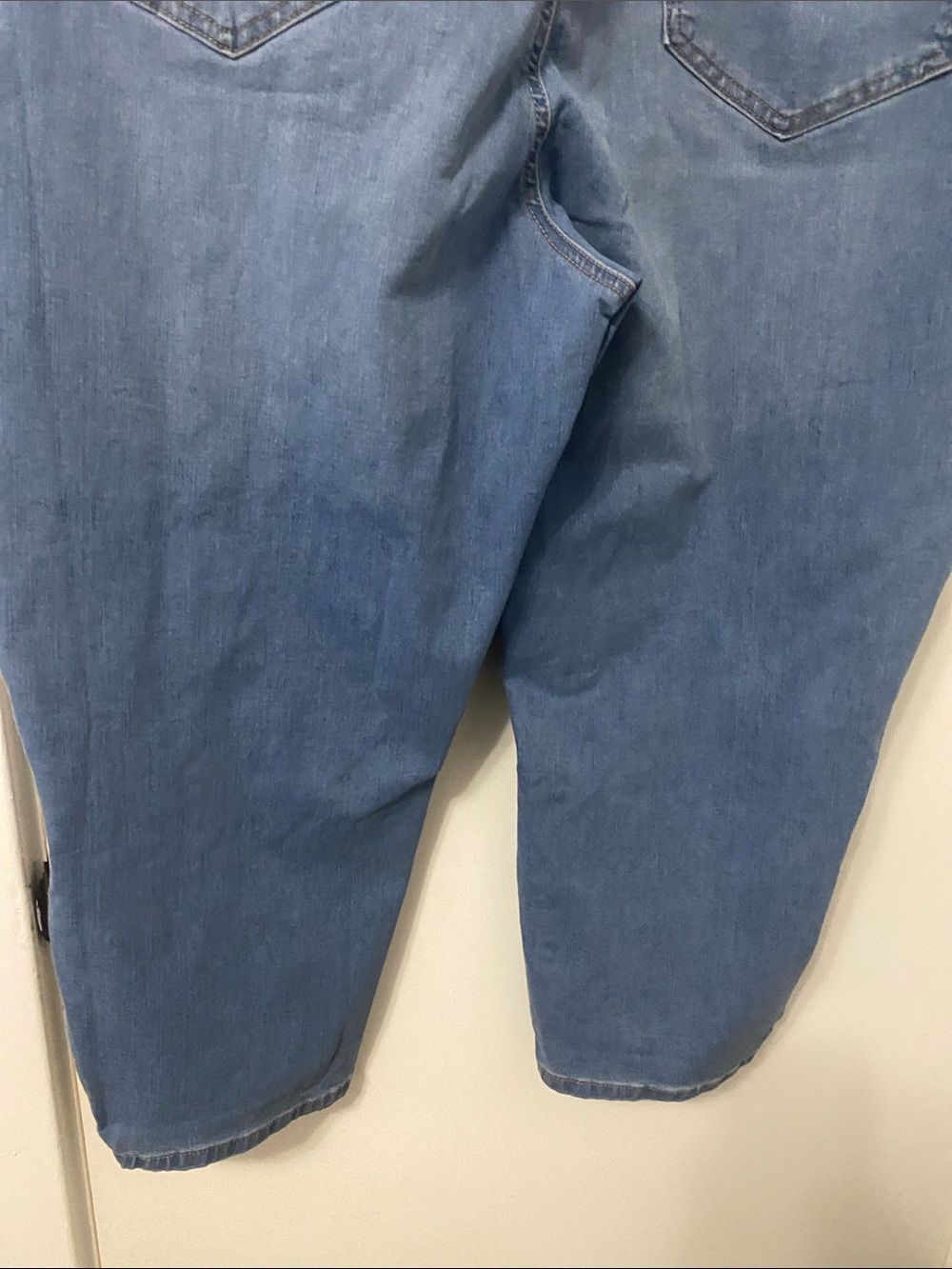 Capris - Picture 6 of 8
